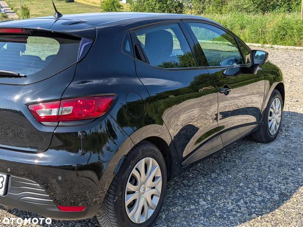 Renault Clio 1.2 16V Limited - 11