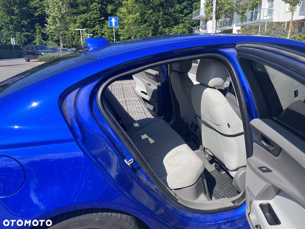 Jaguar XE 2.0 D Pure - 9