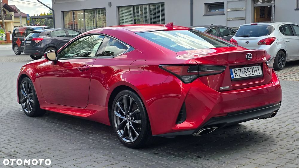 Lexus RC 200t / 300 F Sport - 10