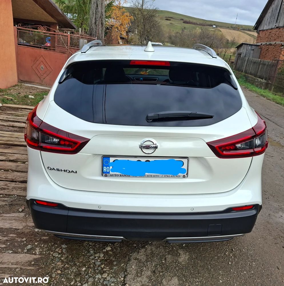 Nissan Qashqai 1.3 l MHEV X-Tronic Tekna - 2