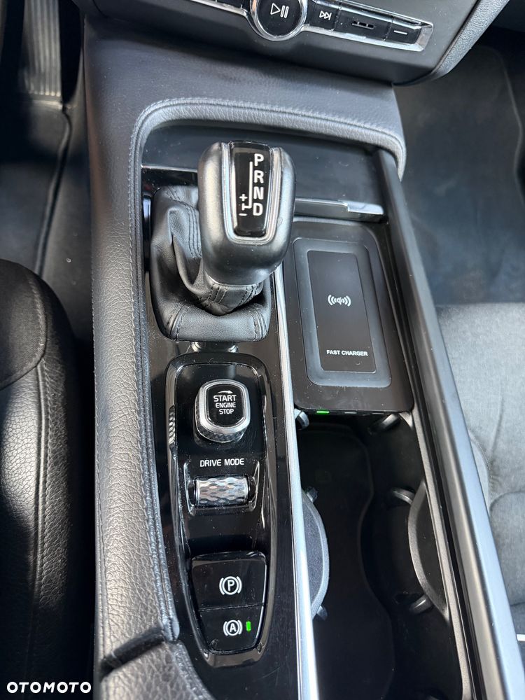 Volvo V90 D4 Momentum Pro - 20