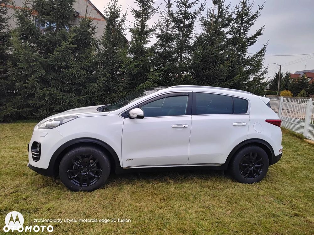 Kia Sportage 2,0 CRDI AWD GT Line - 4