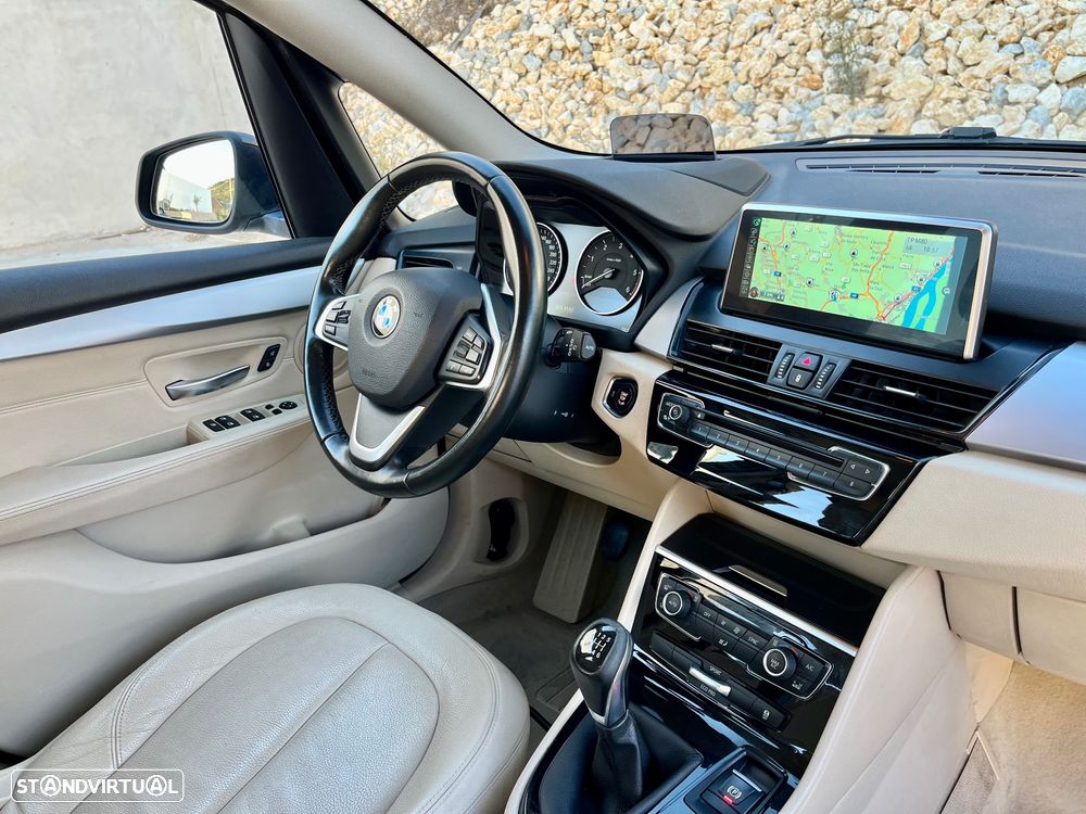 BMW 216 Active Tourer - 13