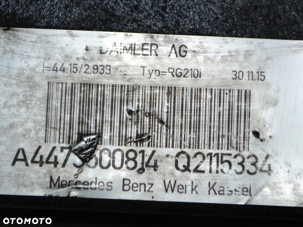 Dyferencjał dyfer tył Mercedes VITO 447    2.93  / 44:15 / - 4