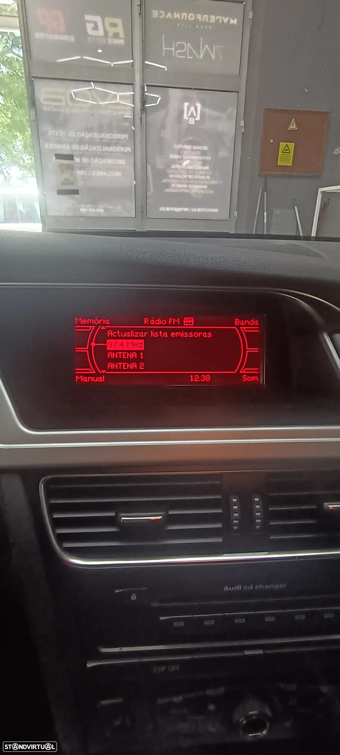 Audi A4 2.0 TDI multitronic S-line - 17