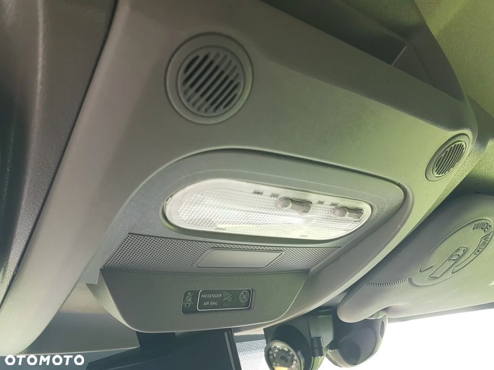 Renault MASTER KONTENER 8EP 4,22x2,22x2,22 KLIMA KRAJOWY MANUAL  6-BIEGÓW DMC 3500 KG - 32