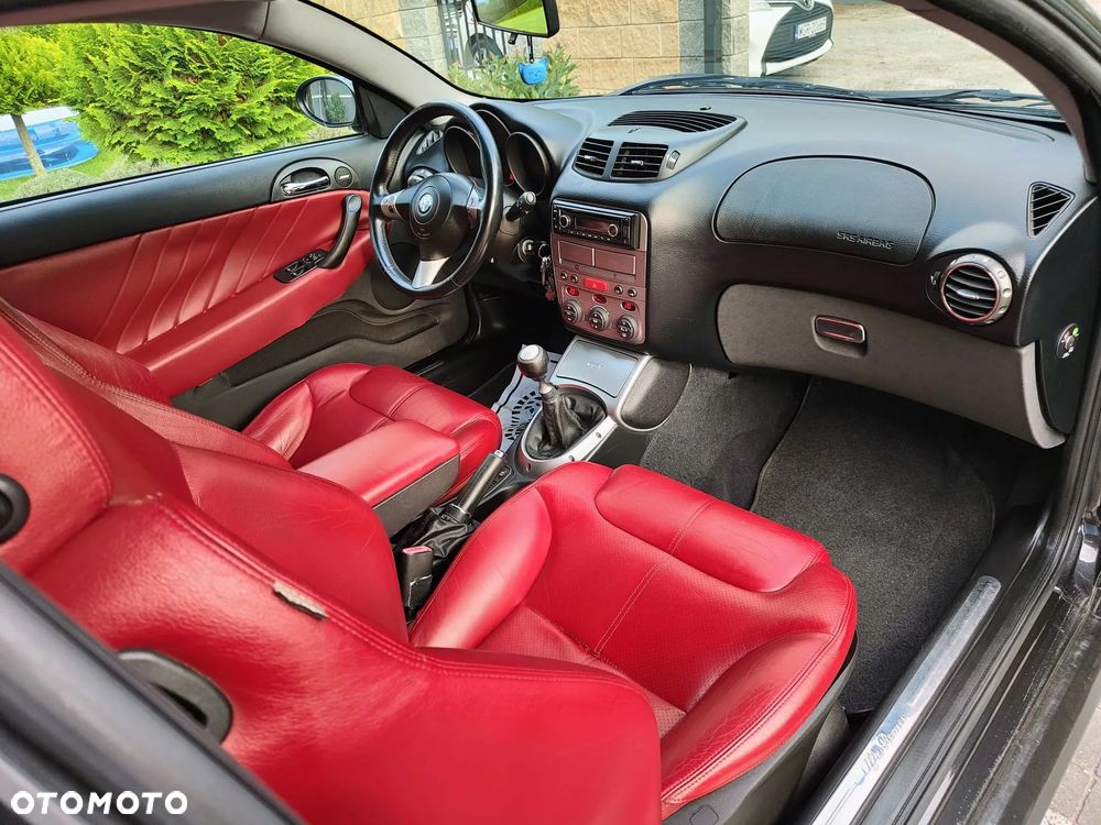 Alfa Romeo GT 1.9JTD 16V Progression - 32