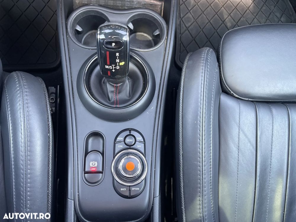 Mini Countryman Cooper SD ALL4 AT - 20