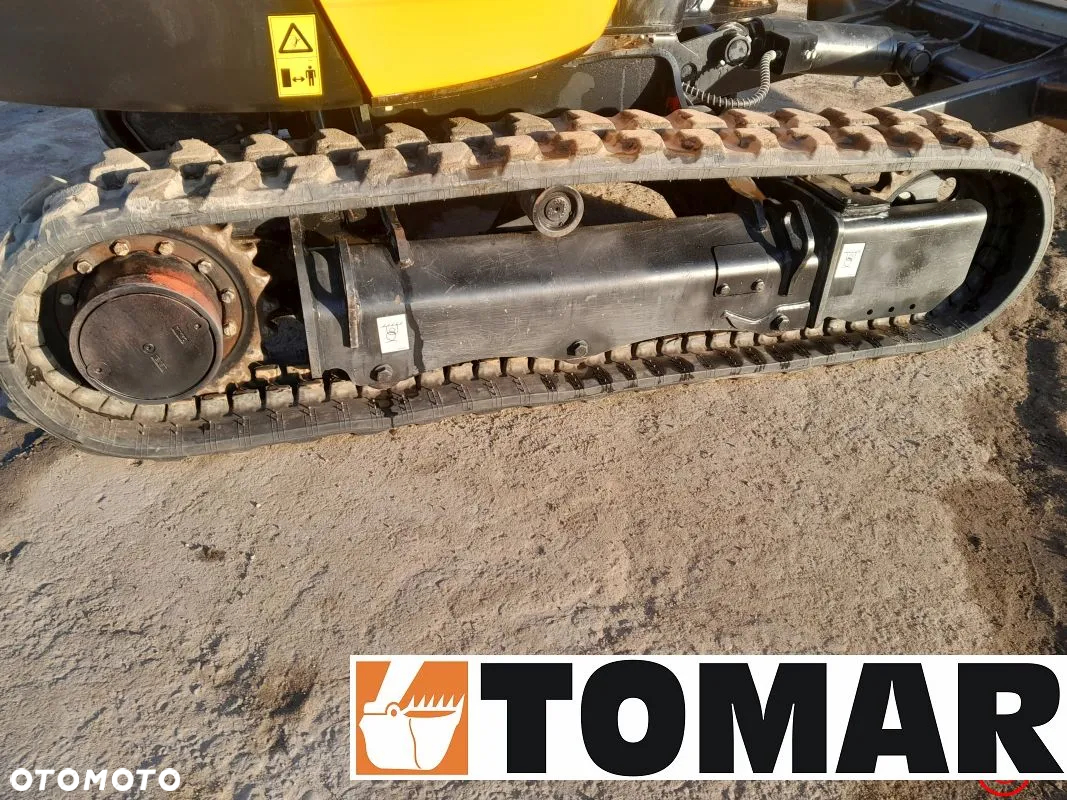 JCB 8026 - 18