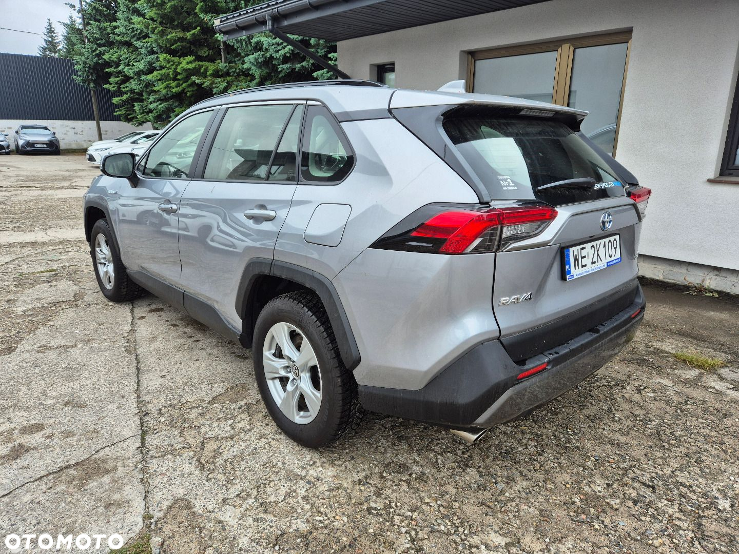 Toyota RAV4 - 6