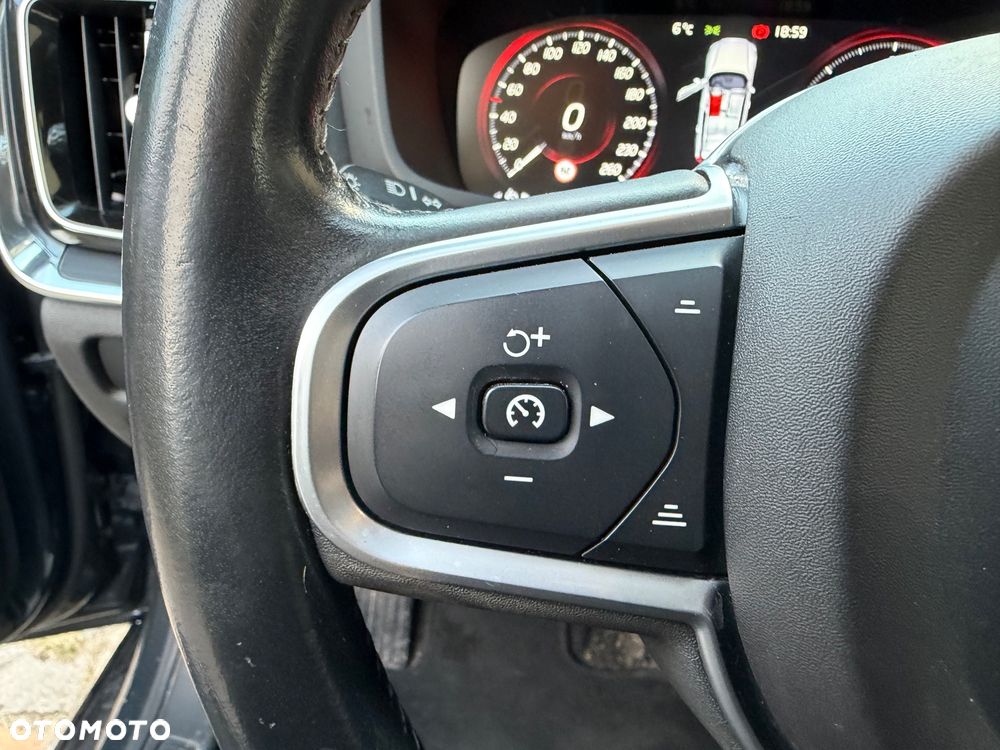 Volvo V60 D3 Summum - 14