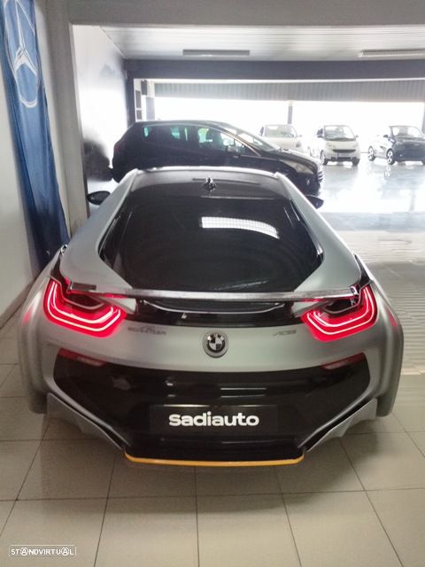 BMW i8 - 13