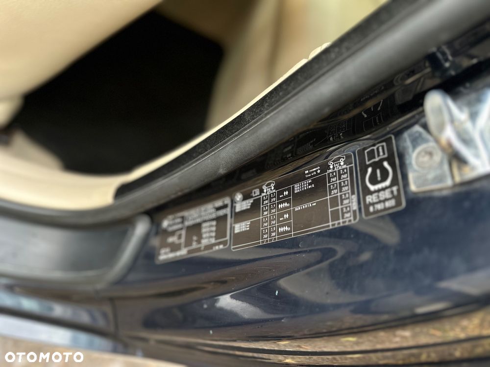 BMW Seria 3 330xi - 21