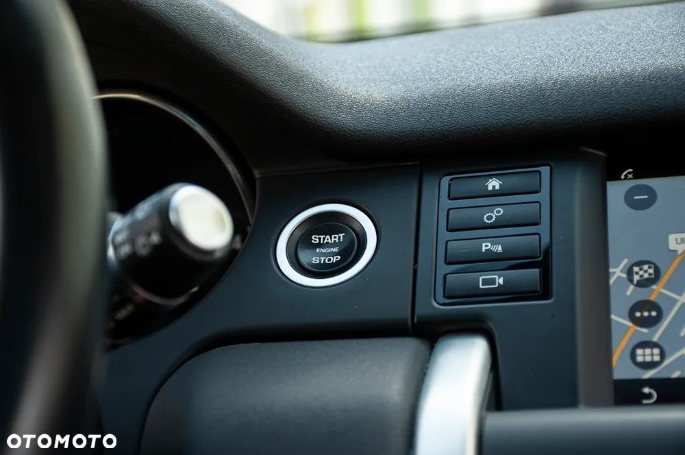 Land Rover Discovery Sport TD4 HSE Luxury - 34