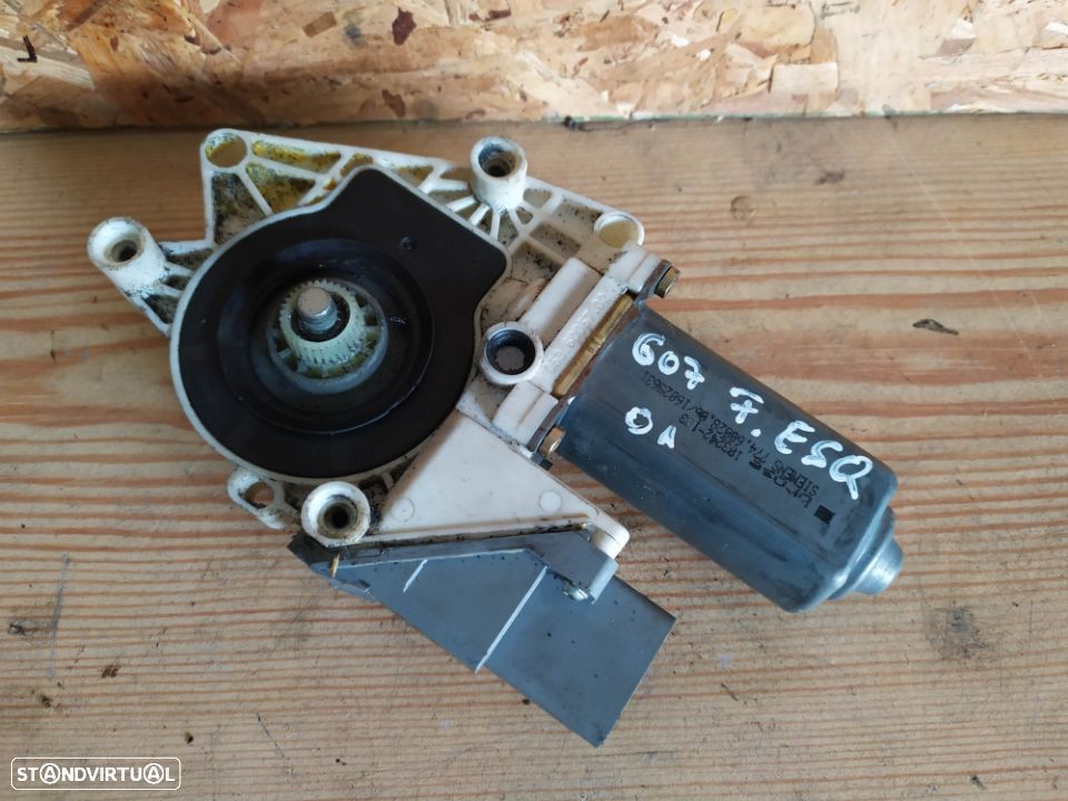 MOTOR DO ELEVADOR DE VIDRO PEUGEOT 607 - FRENTE ESQUERDO / TRAS ESQUERDO - 1