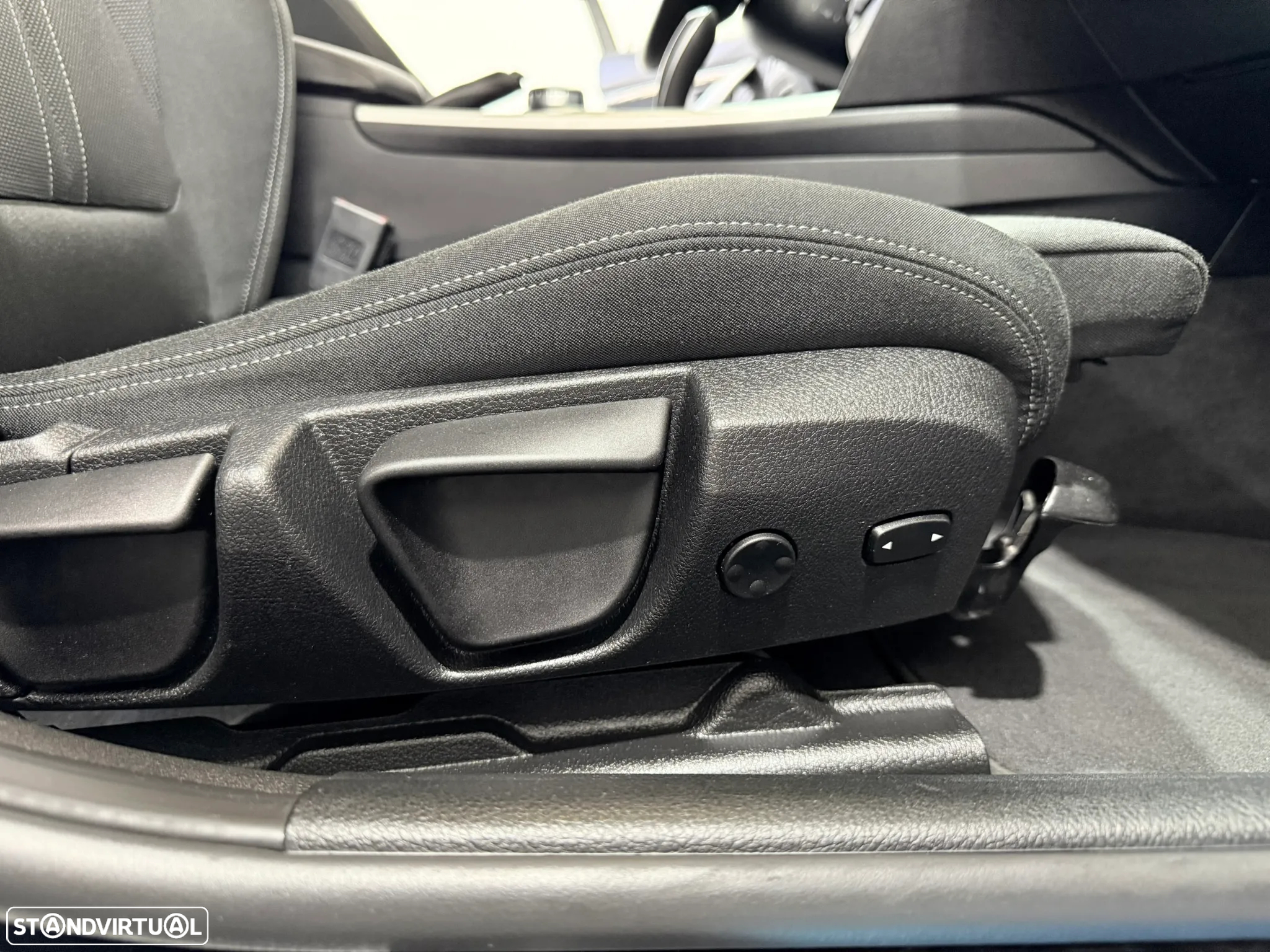 BMW 330 e iPerformance Line Sport - 41