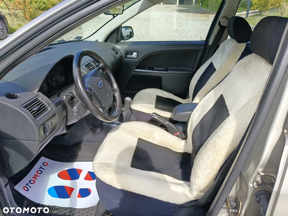 Ford Mondeo 1.8 Gold X - 14