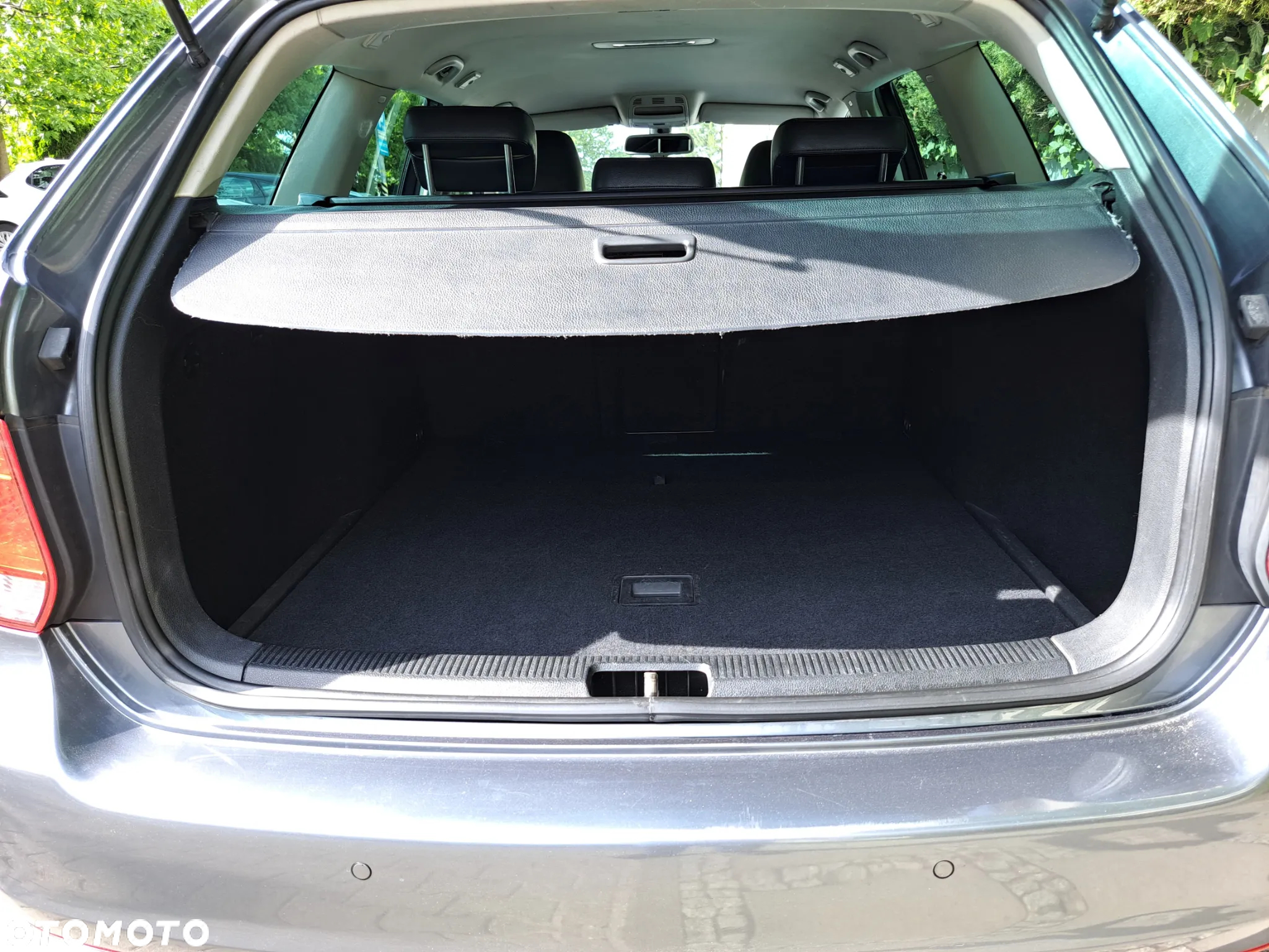 Volkswagen Golf Variant 1.6 TDI DPF BlueMotion Technology Style - 12
