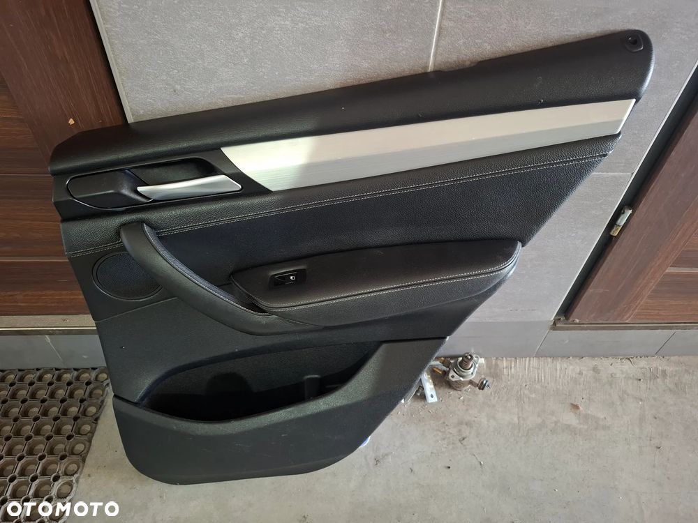 Boczek prawy tył tylny BMW X3 F25 nr 105005838 - 1