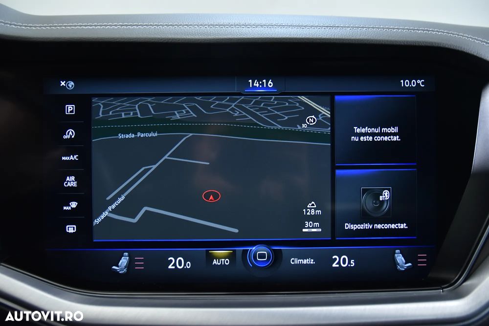 Volkswagen Touareg - 22