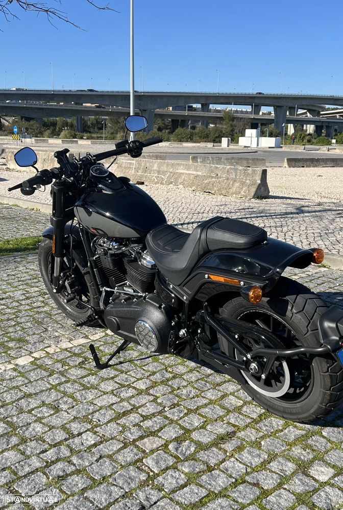 Harley-Davidson Softail FAT BOB 114 - 27