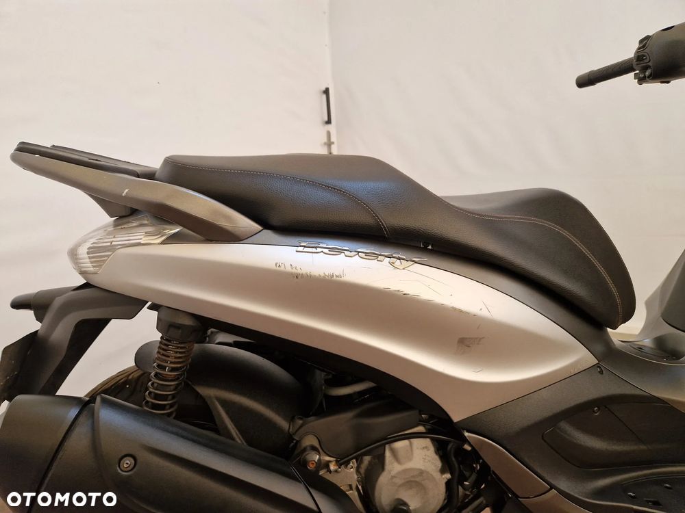 Piaggio Beverly - 26
