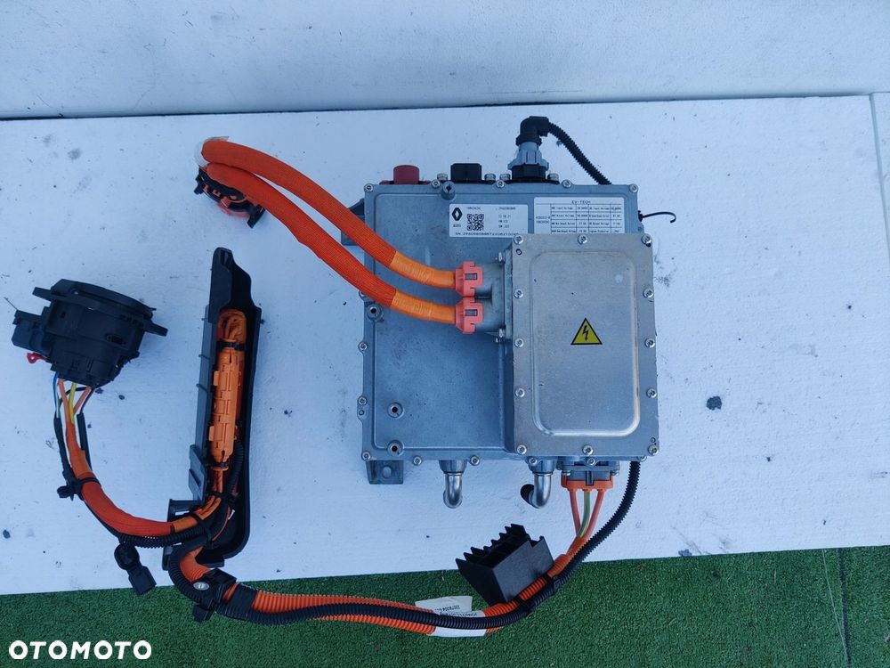 Ładowarka inwerter gniazdo ładowania Renault