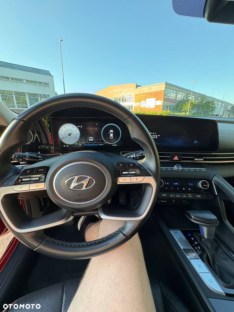 Hyundai Elantra - 8