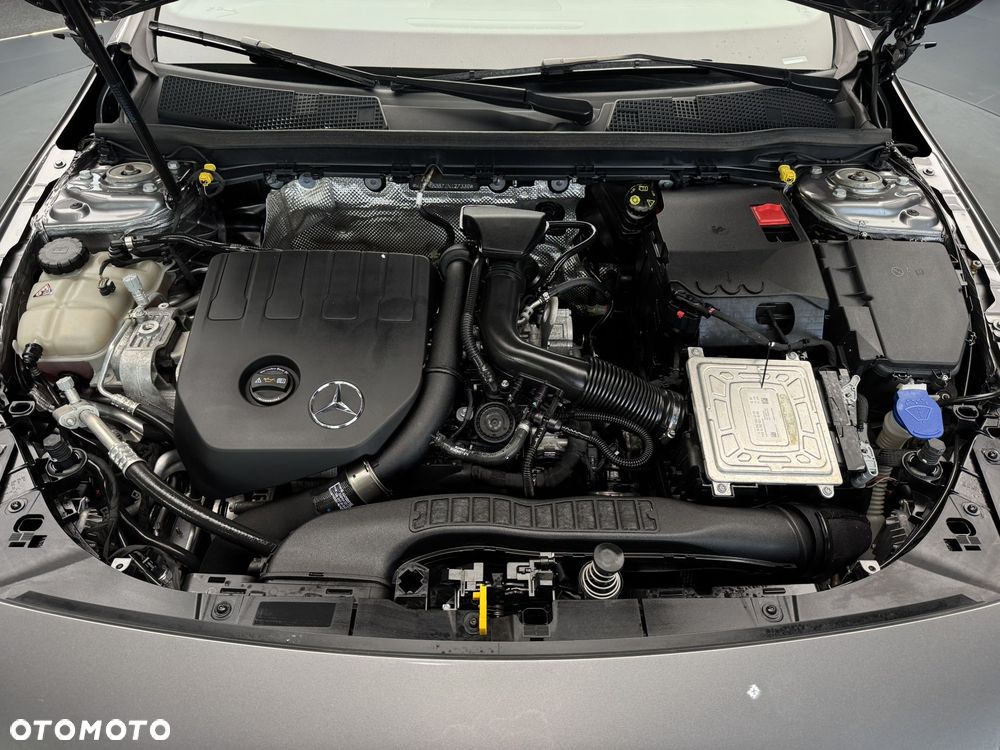 Mercedes-Benz CLA 200 AMG Line 7G-DCT - 22