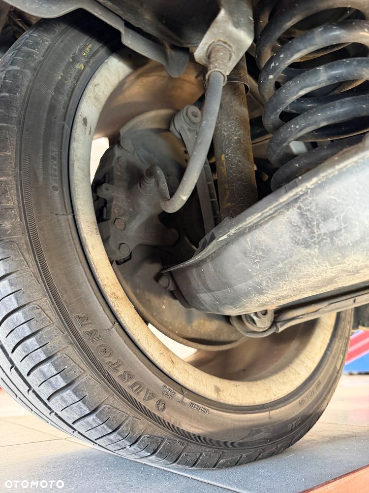 Mercedes-Benz CLK - 21