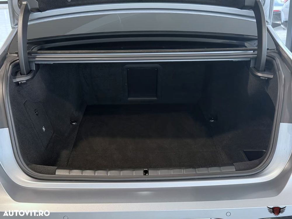 BMW i7 xDrive60 - 36