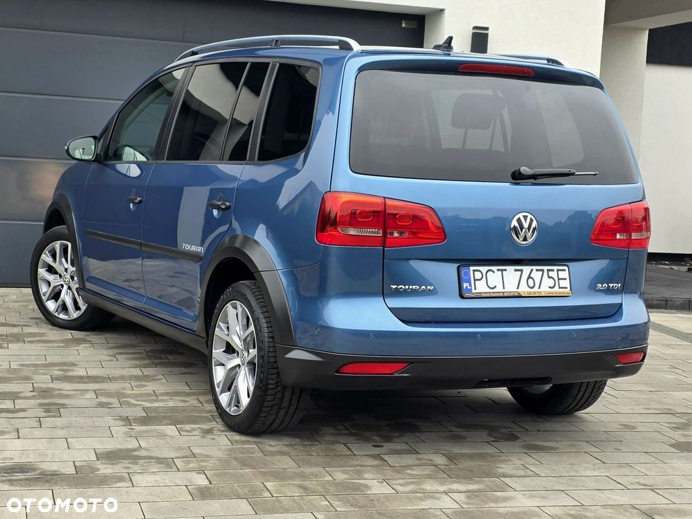 Volkswagen Touran 2.0 TDI DPF DSG Cross - 40