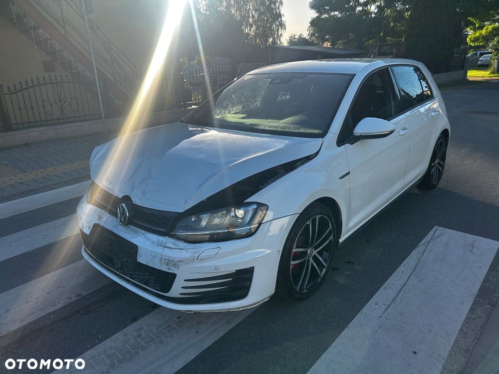 Volkswagen Golf GTD 2.0 TDI SCR DSG - 5