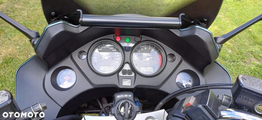 Honda CBF - 9