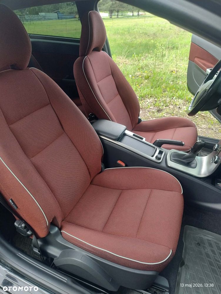 Volvo C30 2.0D Momentum - 9