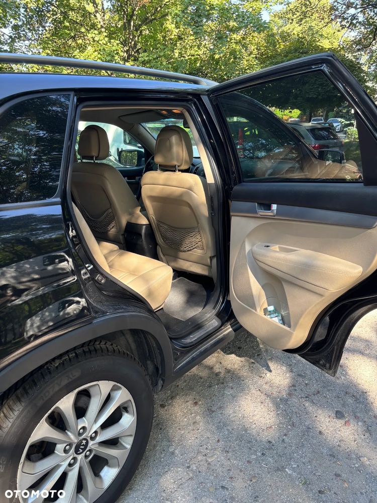 Kia Sorento - 4