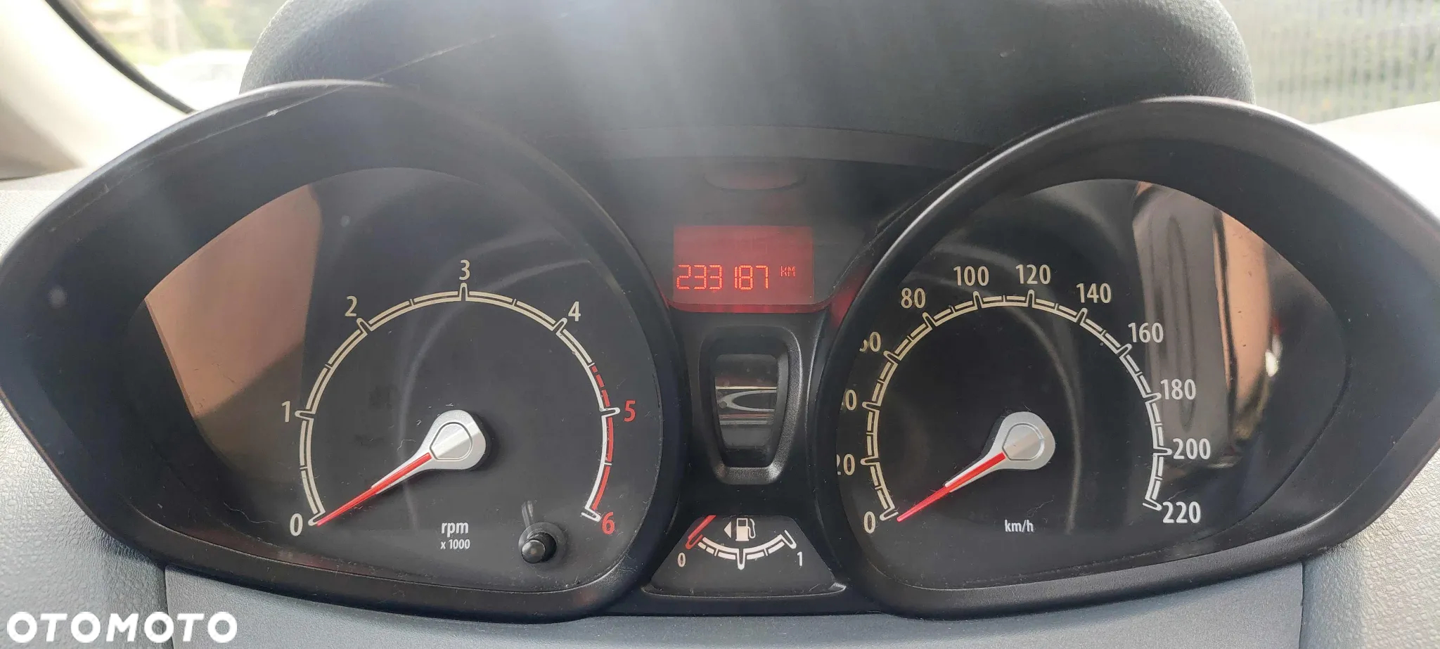 Ford Fiesta - 11