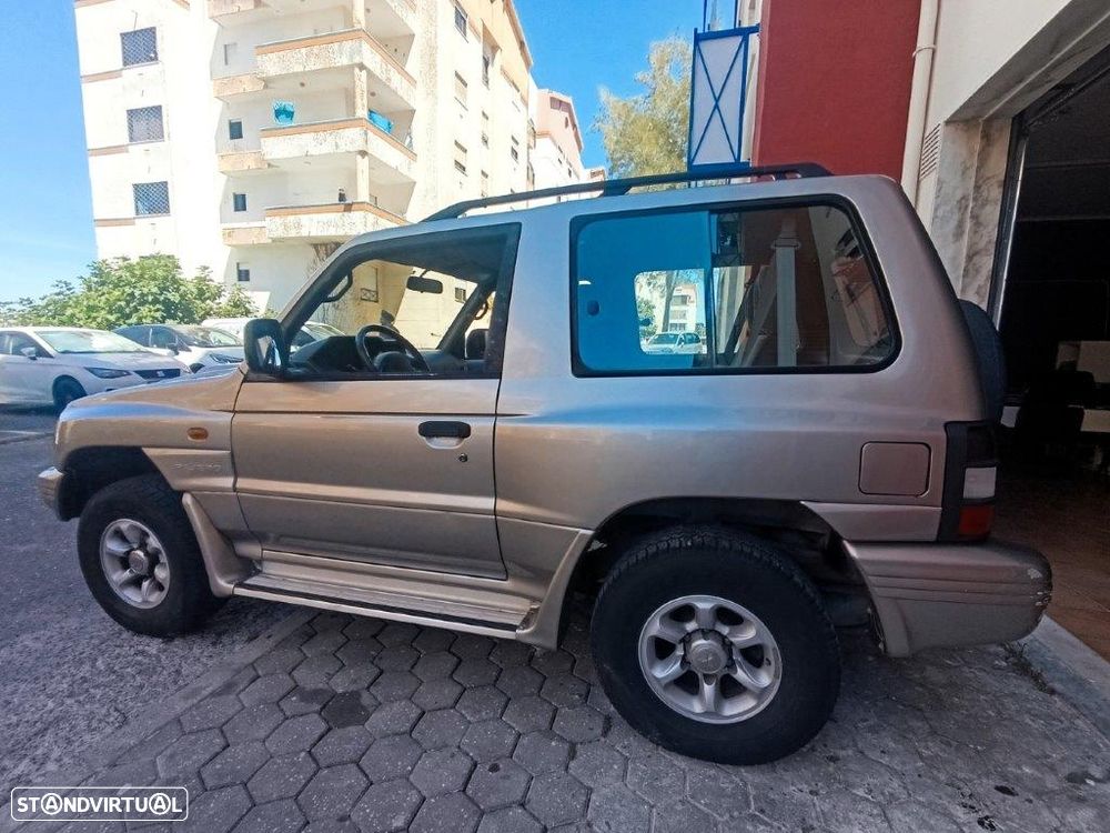 Mitsubishi Pajero 2.8 TD GLS - 8