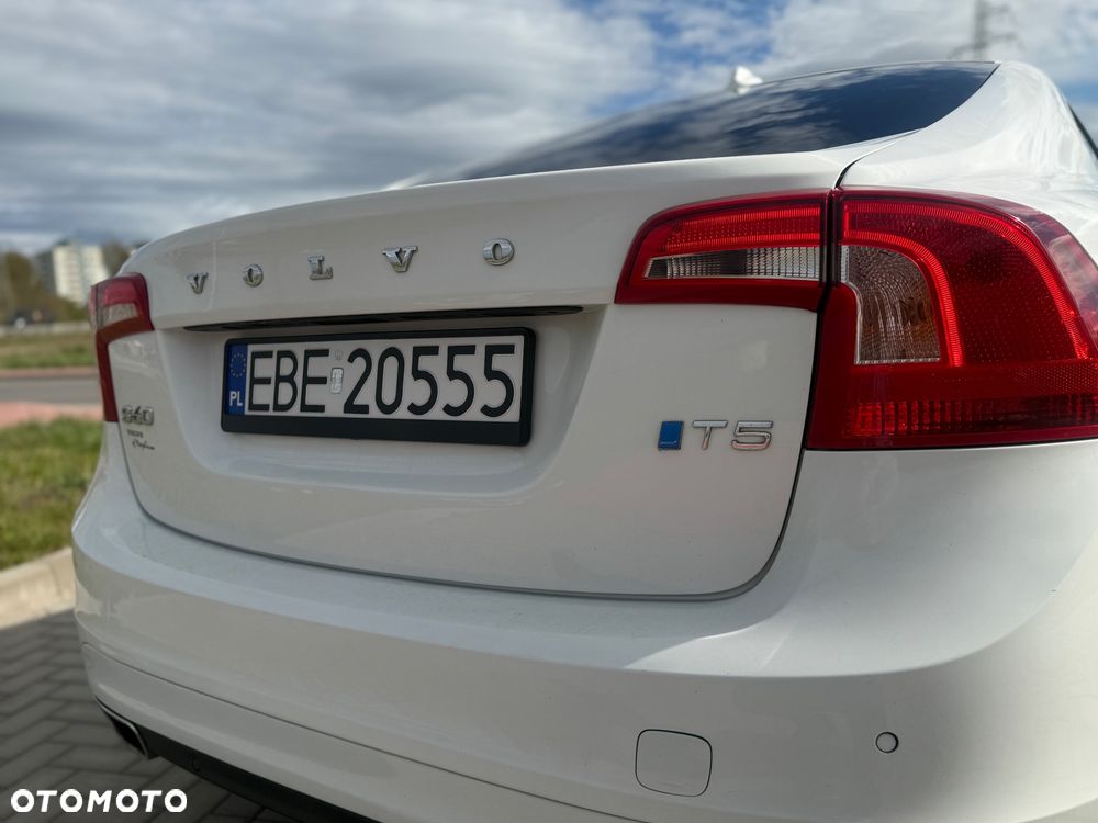 Volvo S60 T5 Geartronic RDesign - 9