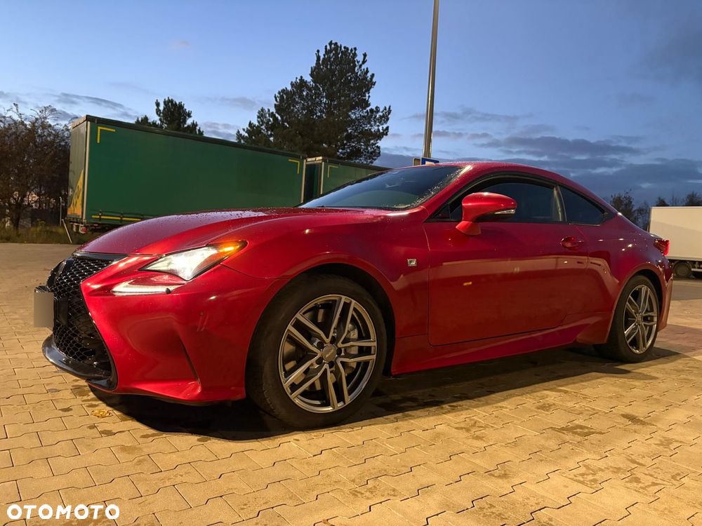 Lexus RC - 3