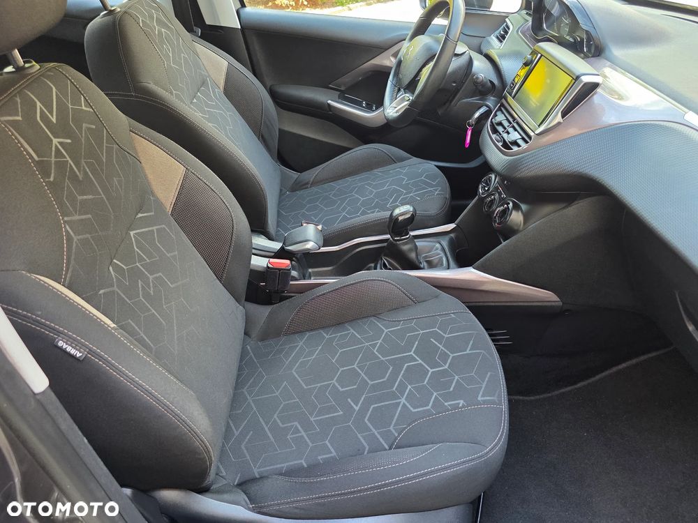 Peugeot 2008 1.6 VTi Active - 24