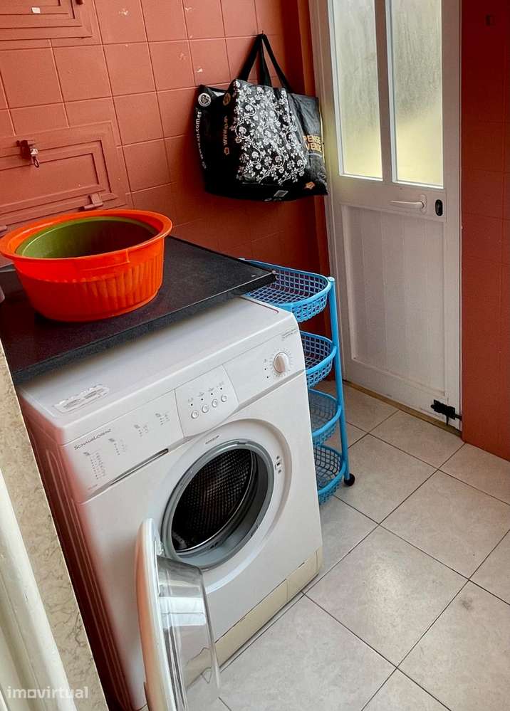 Quarto - localizado em Arroios Lisbon - Grande imagem: 4/19