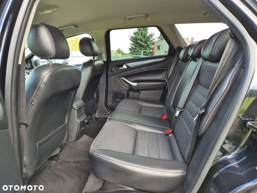 Ford Mondeo 2.0 TDCi Champions Edition - 19