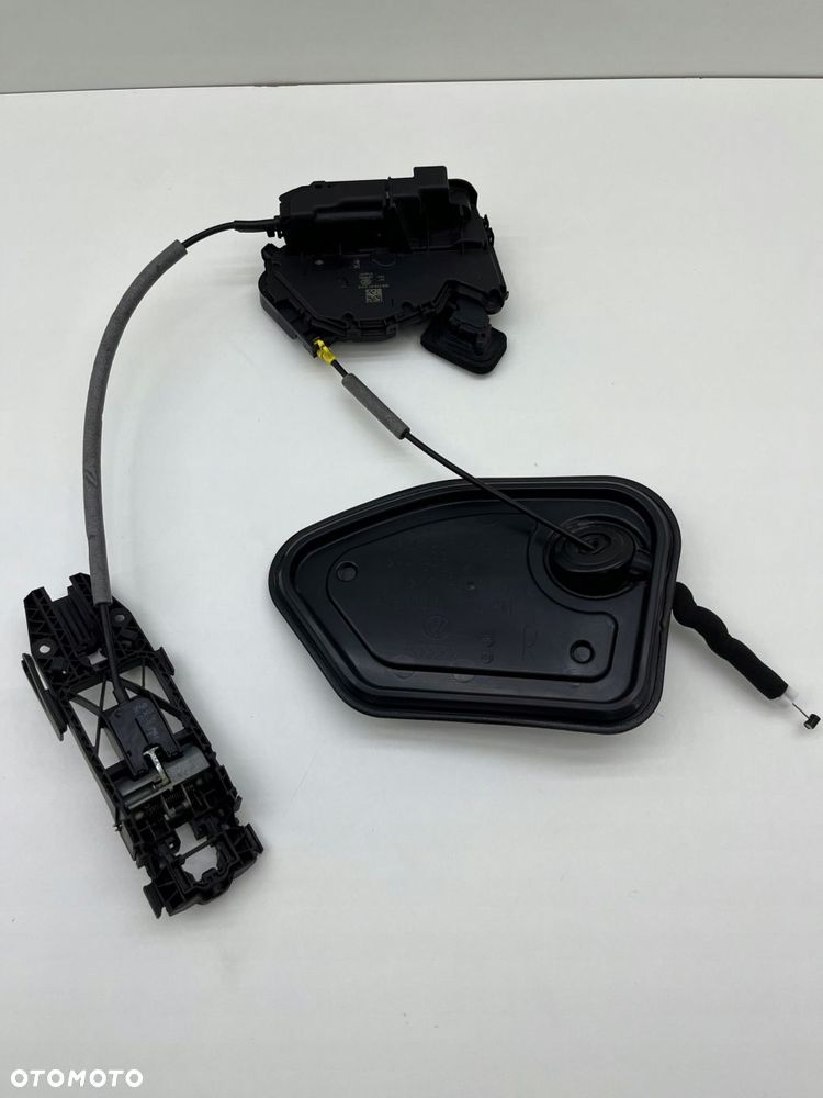 AUDI A3 8Y ZAMEK PRAWY PRZÓD KOMPLET 5N0837017E 5TB837016B - 1