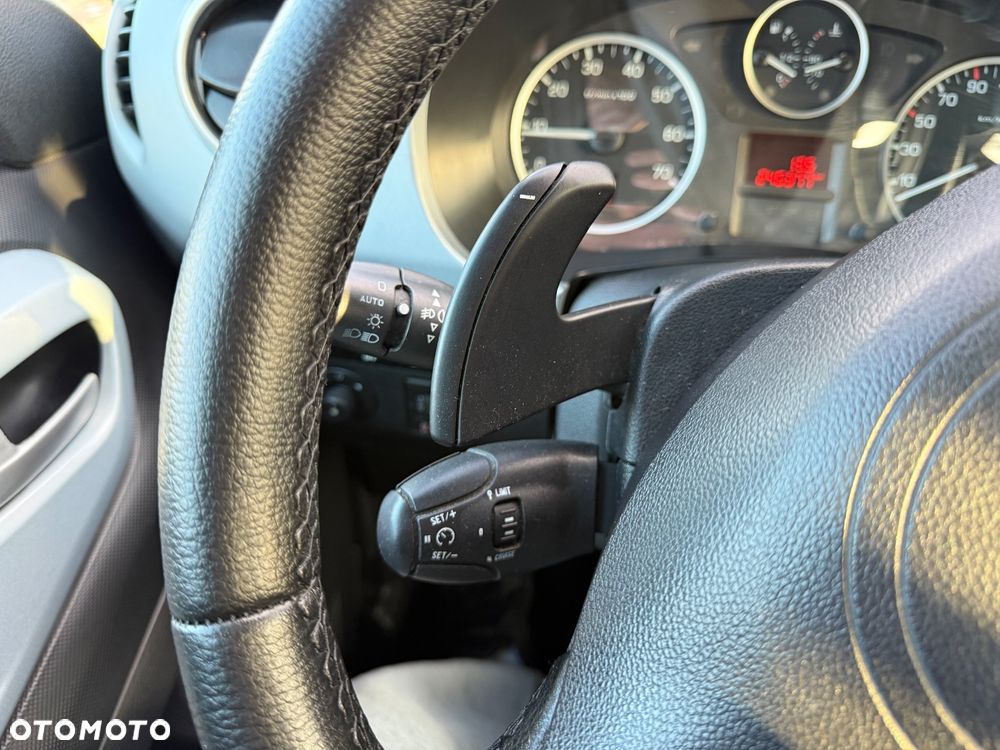 Citroën Berlingo Multispace e-HDi 90 FAP EGS6 Start Stop Selection - 19