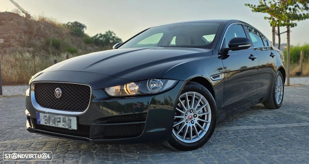Jaguar XE 2.0 D Portfolio Aut. - 9