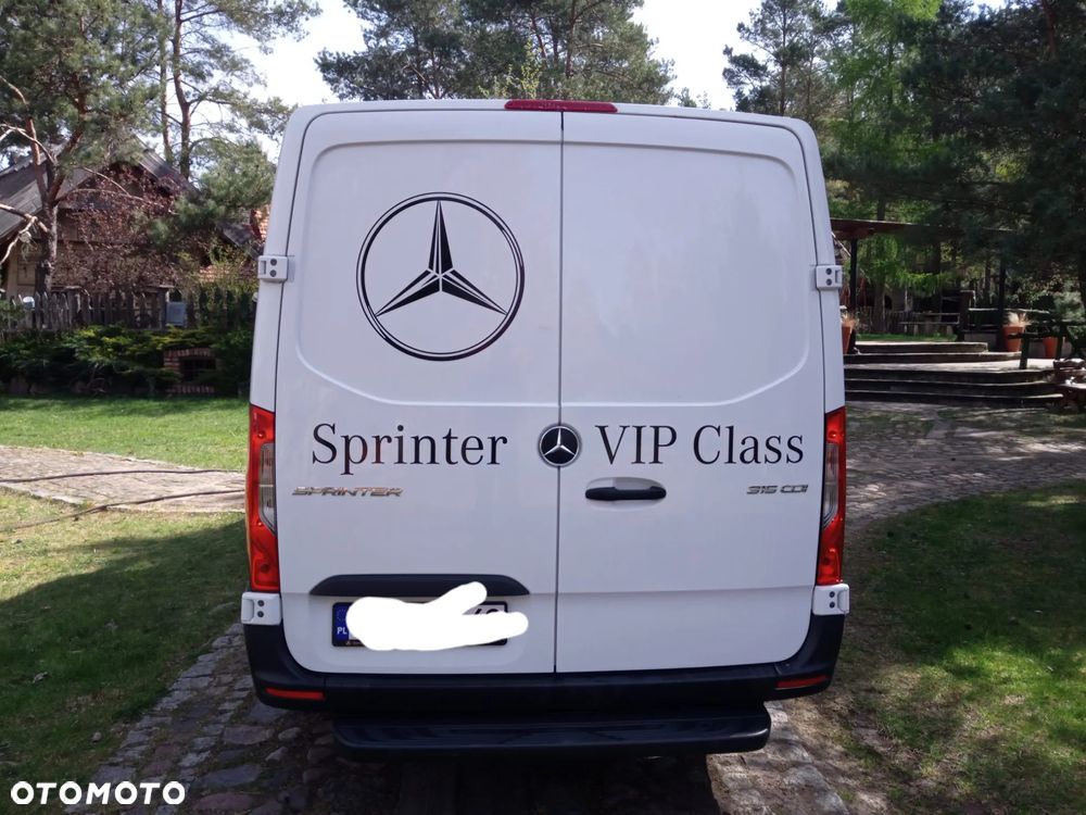 Mercedes-Benz Sprinter 907.221 - 4