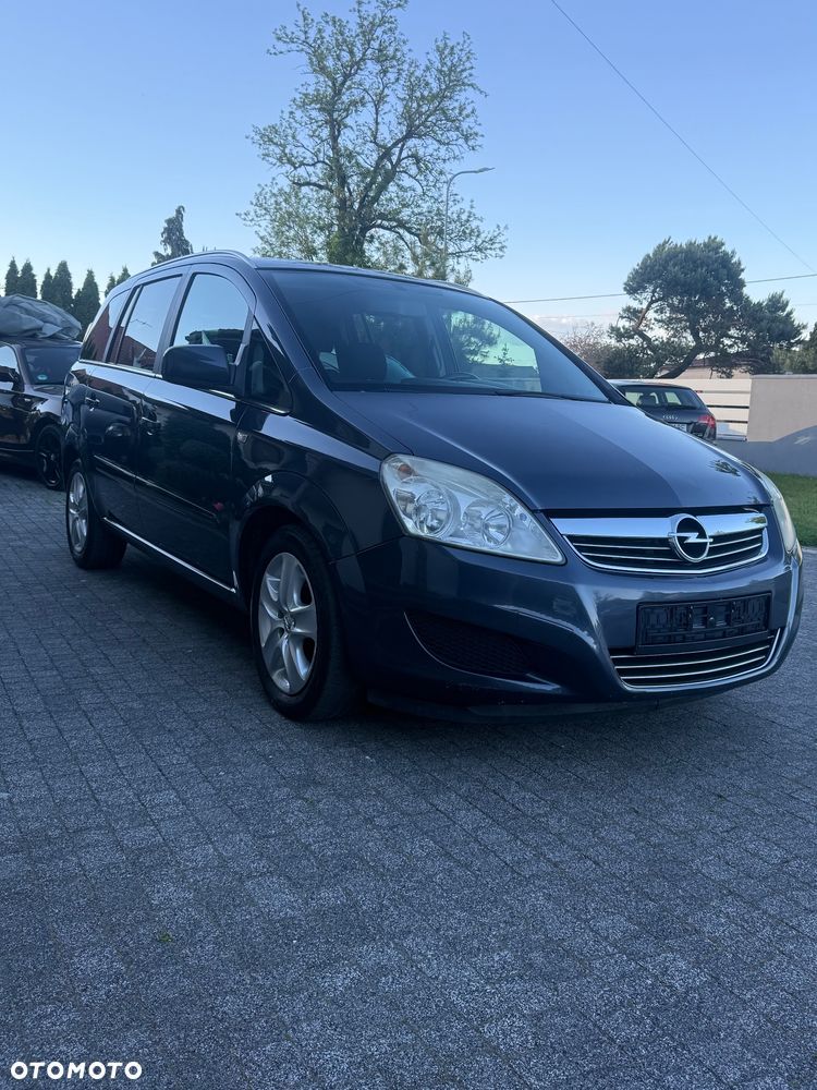 Opel Zafira 2.2 - 1