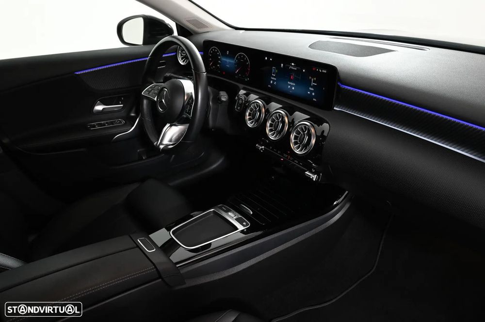 Mercedes-Benz A 200 Progressive Aut. - 24
