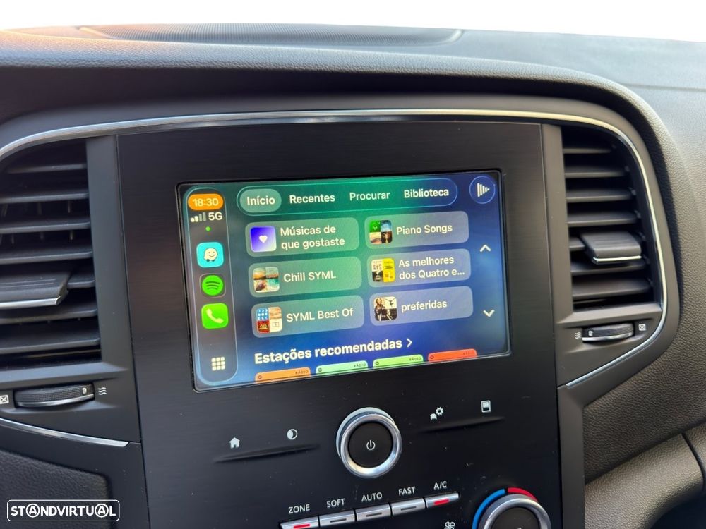 Renault Mégane Sport Tourer 1.5 Blue dCi Limited — fotografia 17